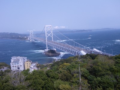 頂上から大鳴門橋.jpg